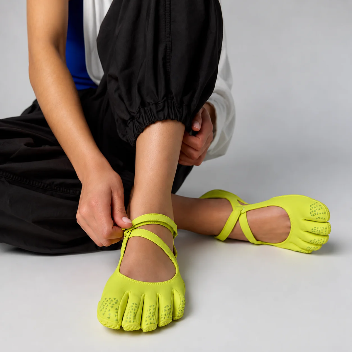 Classic FiveFingers Ballet Flats, Split Toe Design,Breathable Barefoot Comfort
